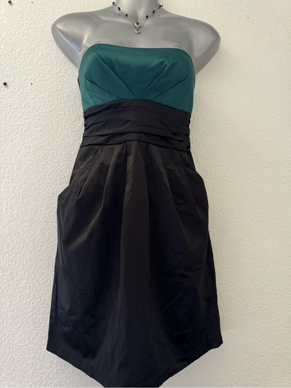 Amisu Strapless Teal and Black A-Line Cocktail Dress